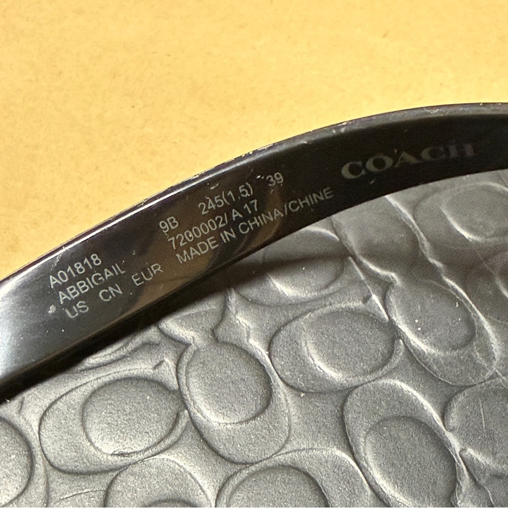 Coach Women Black Slippers Flip Flops Size 9 - Picture 7 of 7